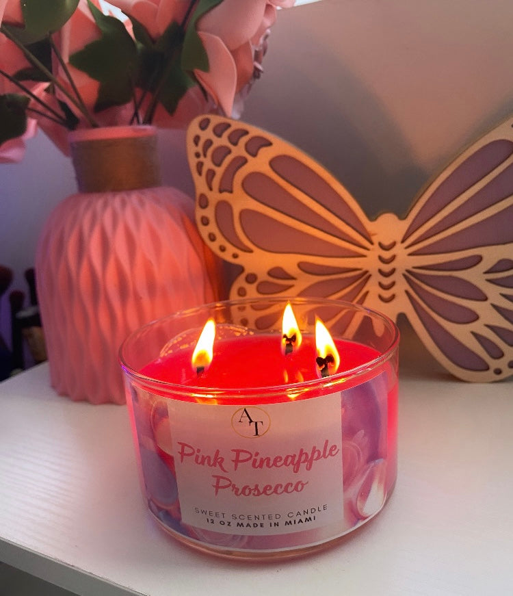 Pink Pineapple
Prosecco Candle